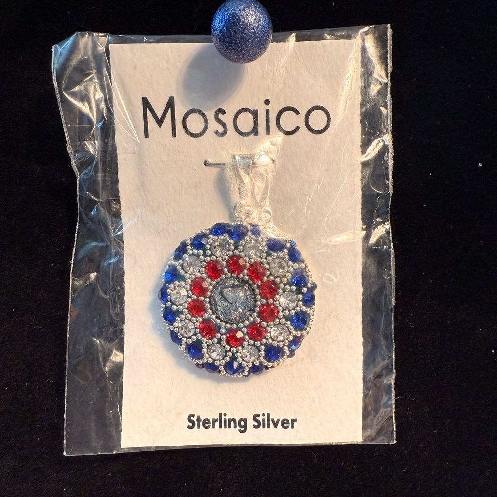 NWT Mosaico Austrian Crystal Patriotic pendant 💕💕 new line! 💕💕 Red/White/Blue - Picture 2 of 8